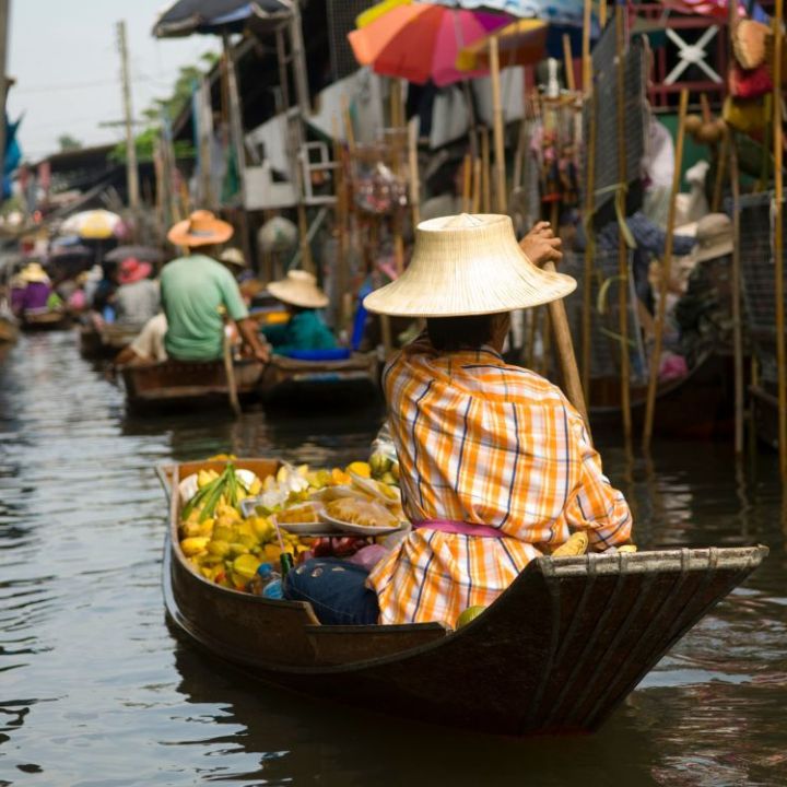 Recorre el Mercado Flotante en longtail