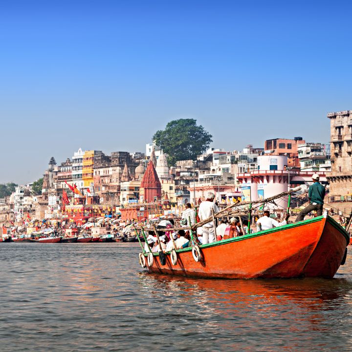 Paseo en barco por el Ganges